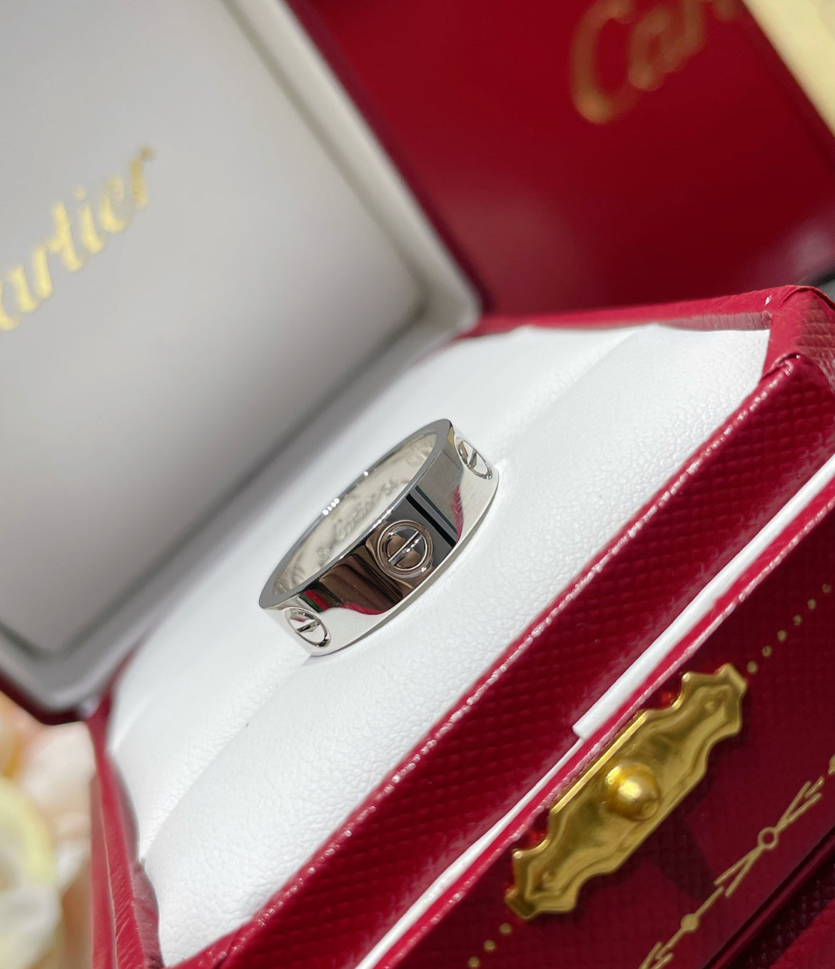14k White Gold Love Ring