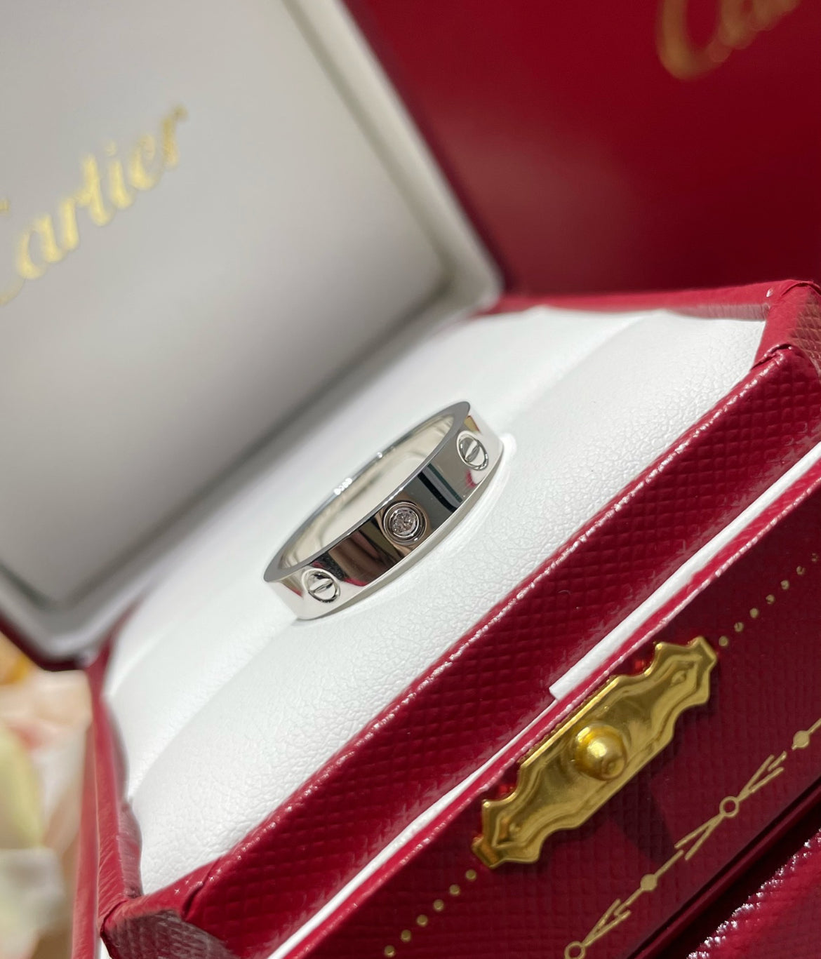 14k White Gold Love Ring