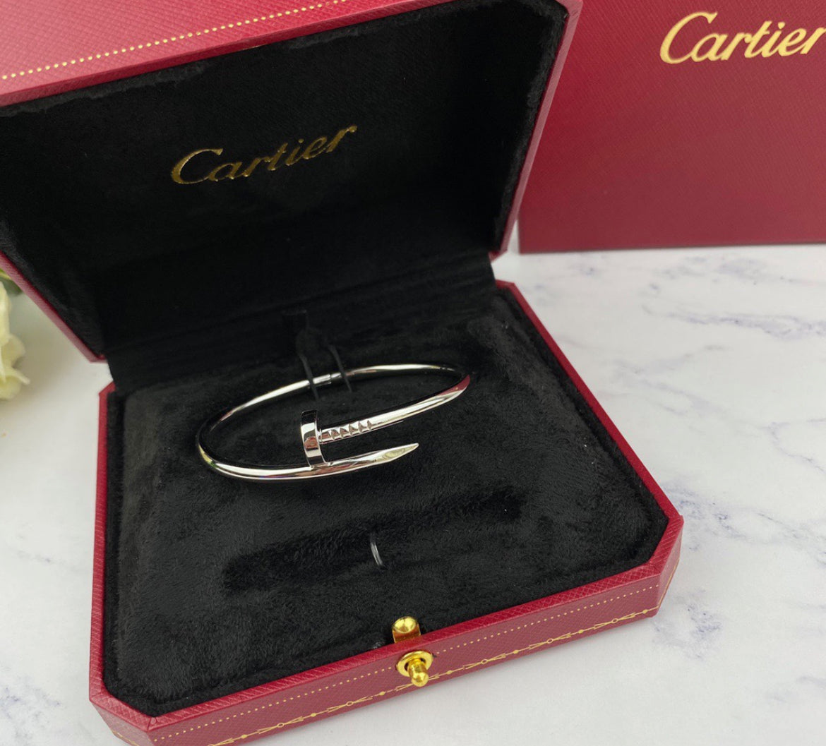 14k White Gold Nail Bracelet