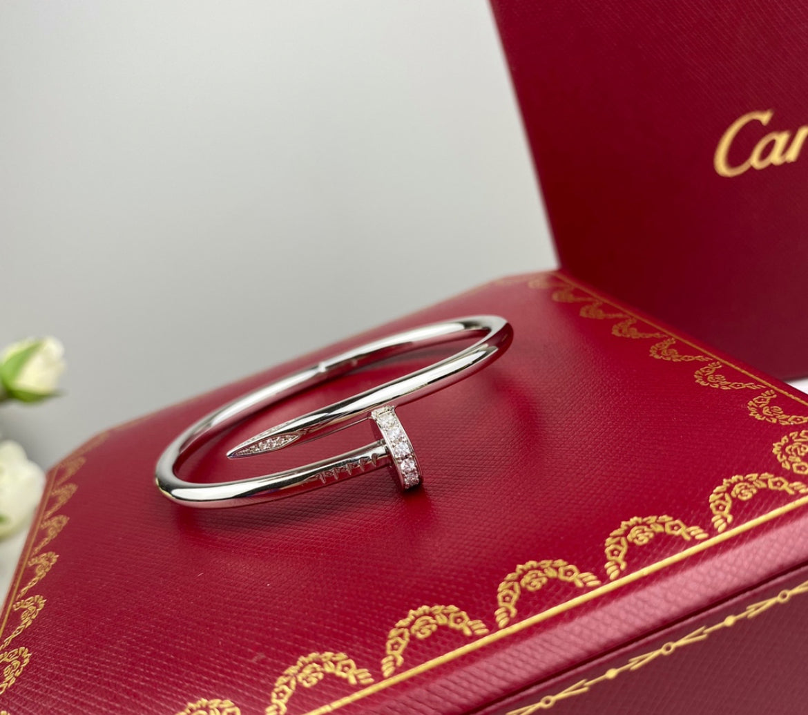 14k White Gold Nail Bracelet