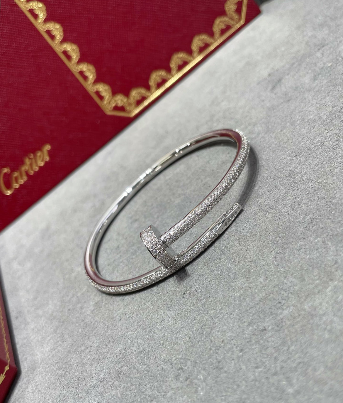 14k White Gold Nail Bracelet